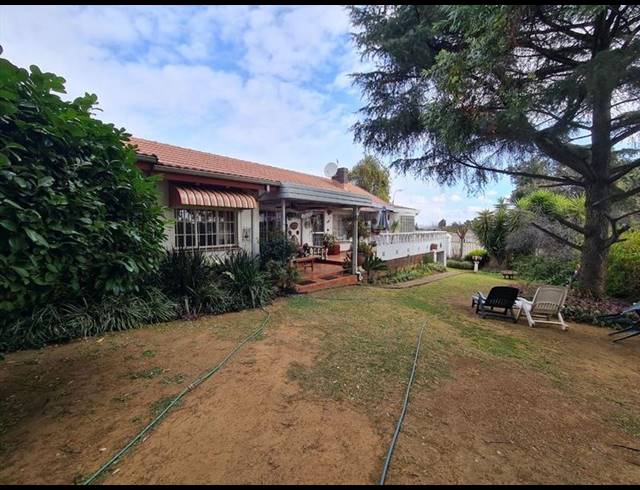 3 BEDROOM HOUSE FOR SALE IN ESTHER PARK